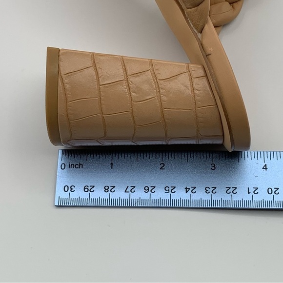 BRAIDED Slip on Sandal Size 7.5 Tan Vegan Leather Block Heel‎ Open Toe Neutral - Picture 11 of 14